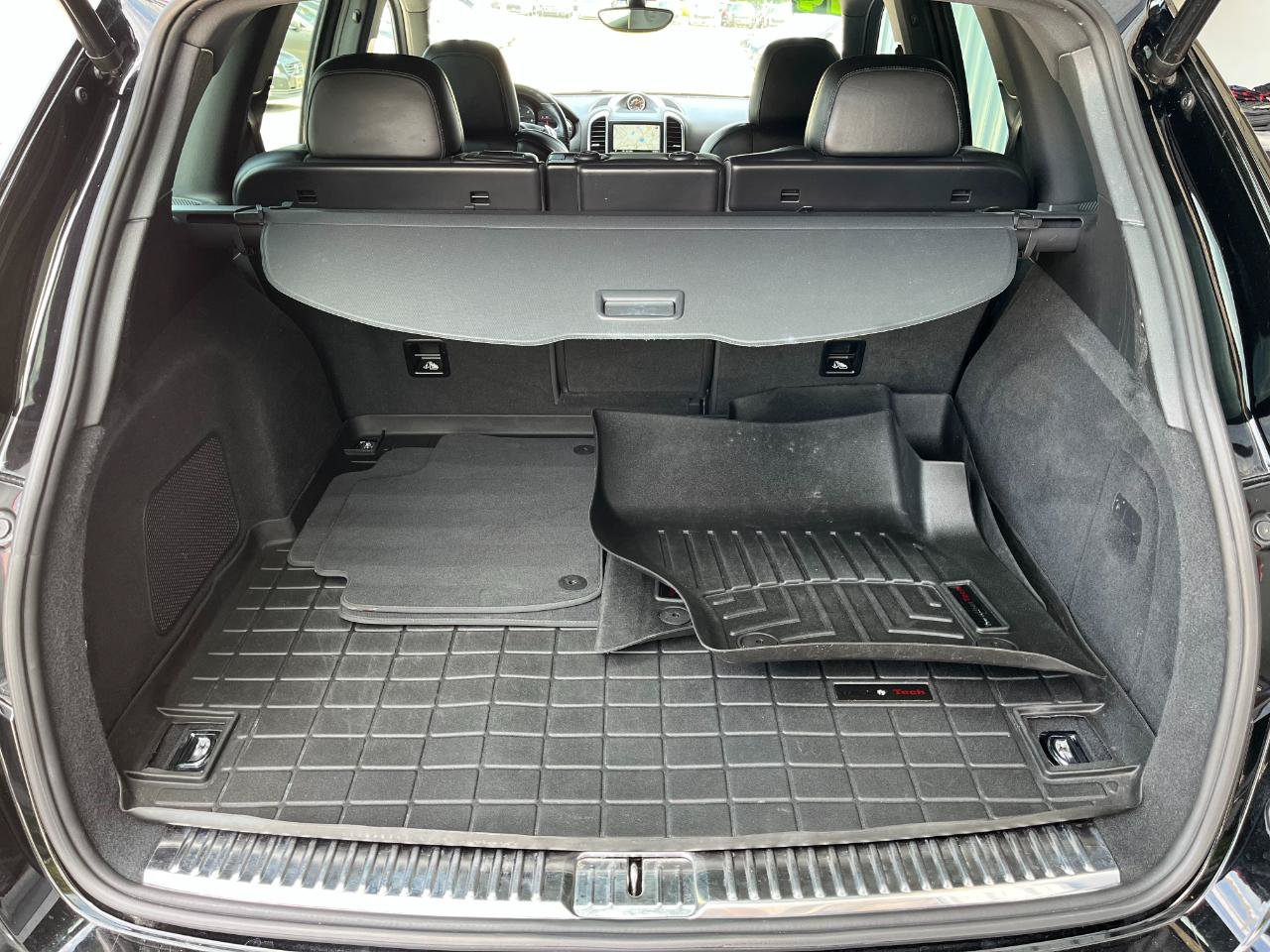 Used 2014 Porsche Cayenne Diesel Platinum Edition AWD/4WD image 16