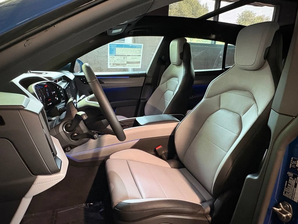New 2026 Porsche Cayenne Electric AWD/4WD image 5