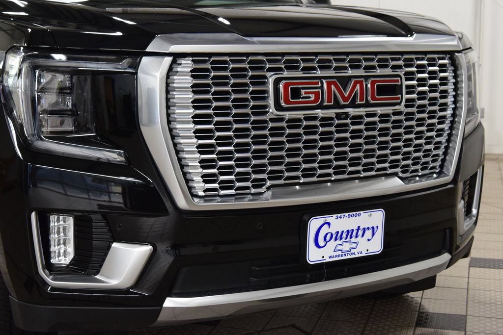 Used 2024 GMC Yukon XL Denali AWD/4WD image 13