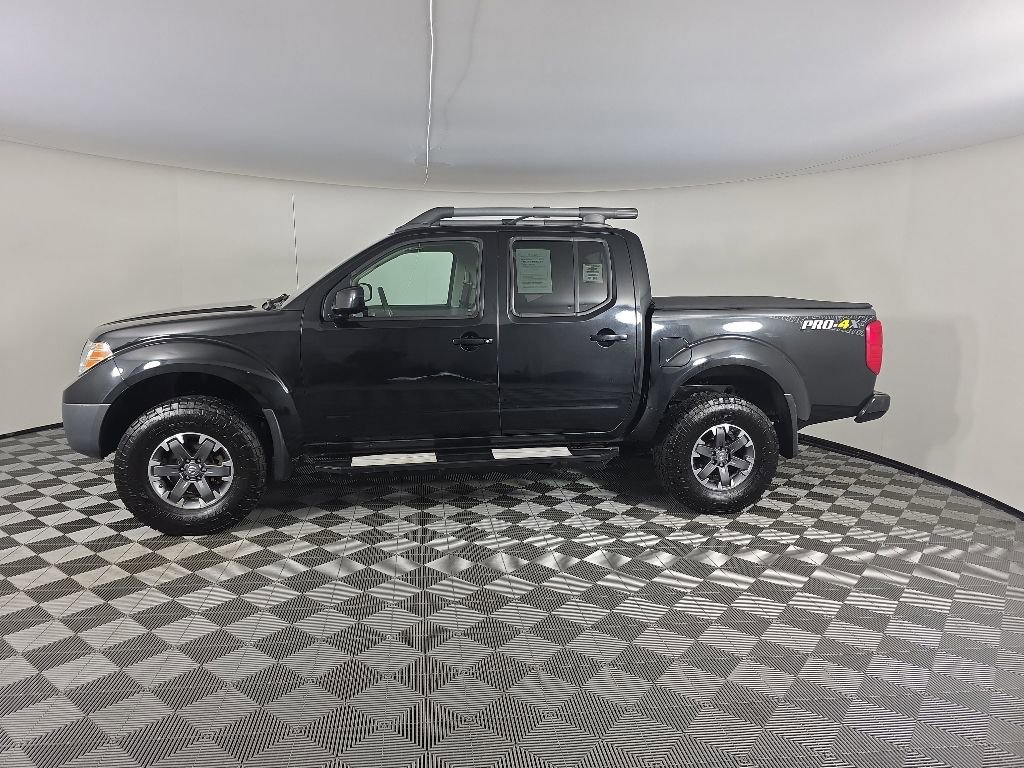 Used 2017 Nissan Frontier PRO-4X AWD/4WD image 2