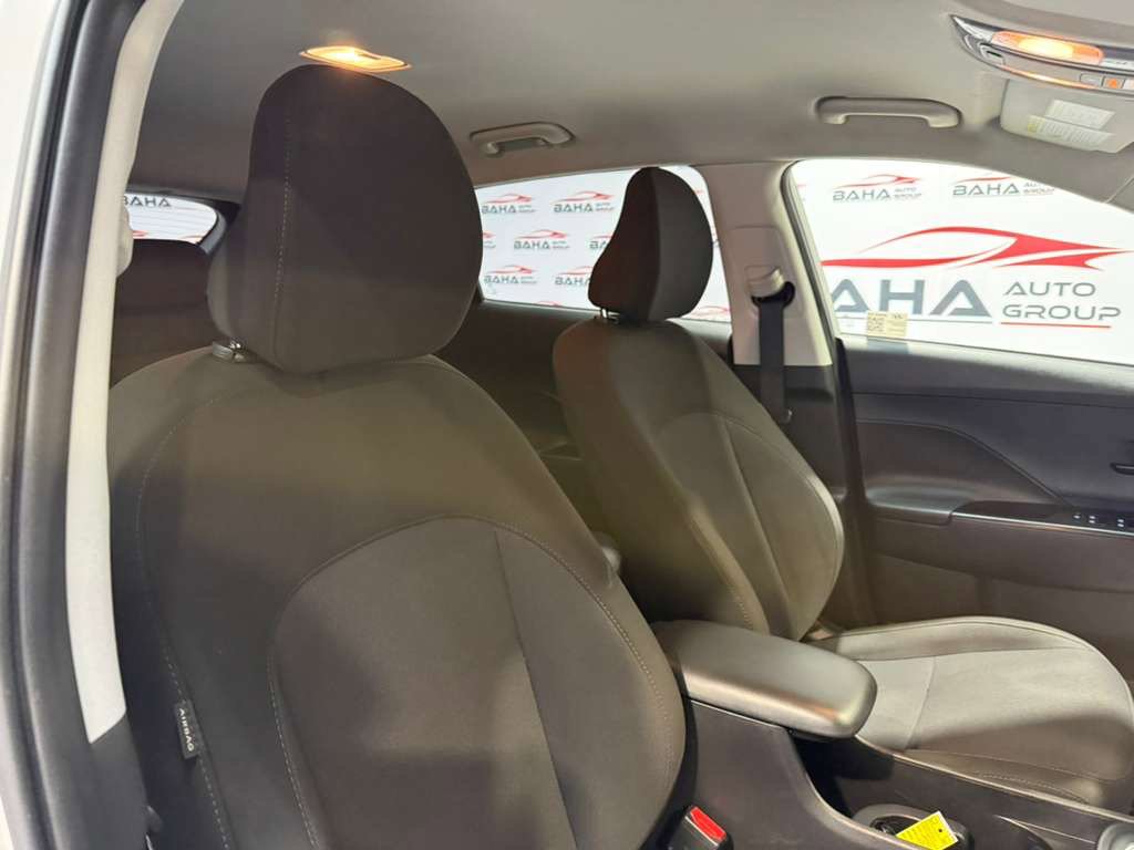 Used 2025 Hyundai Kona SEL image 55