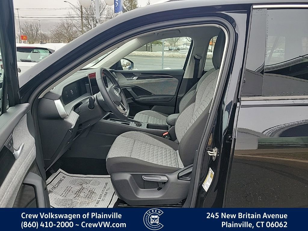 Certified 2025 Volkswagen Tiguan S image 13