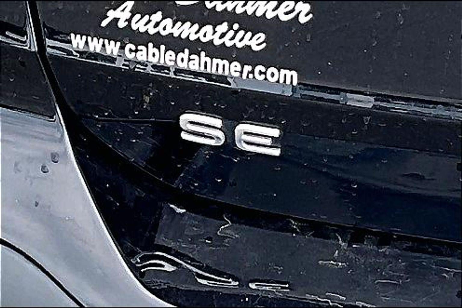 Used 2023 Volkswagen Taos SE AWD/4WD image 8