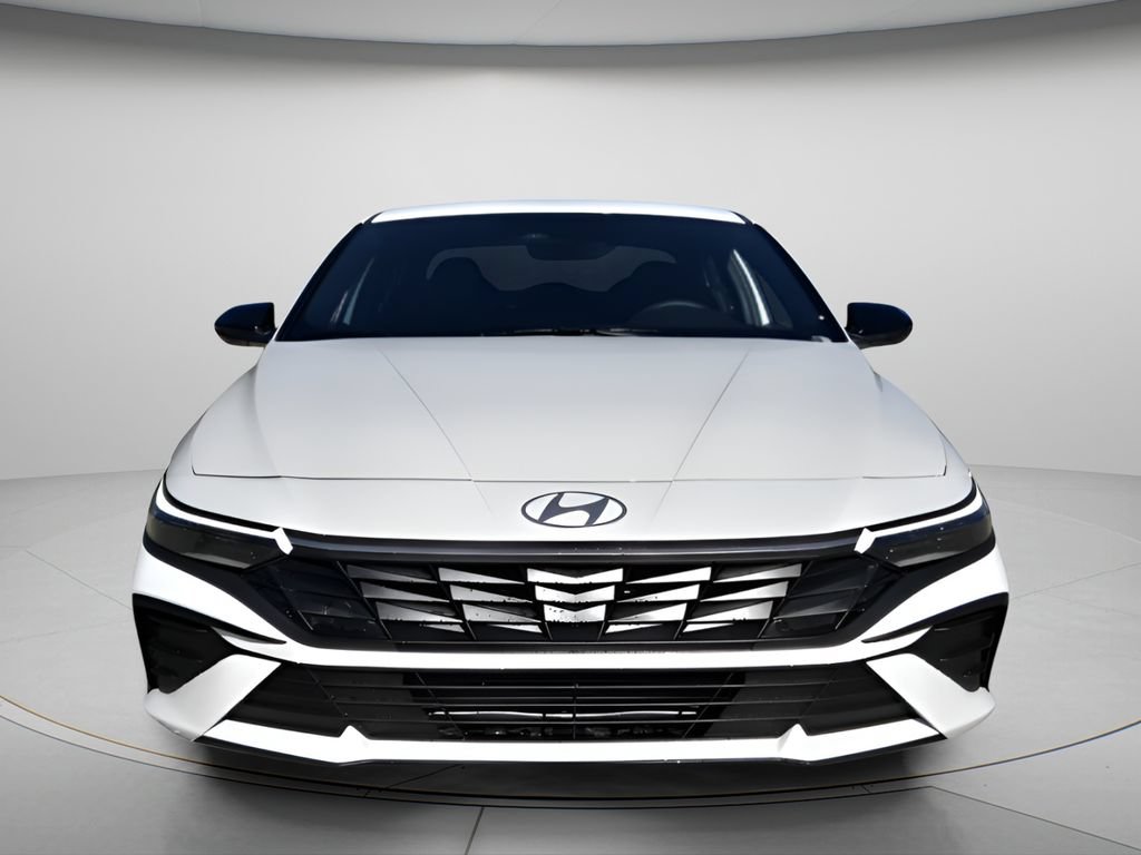New 2026 Hyundai Elantra SEL Sport FWD image 3