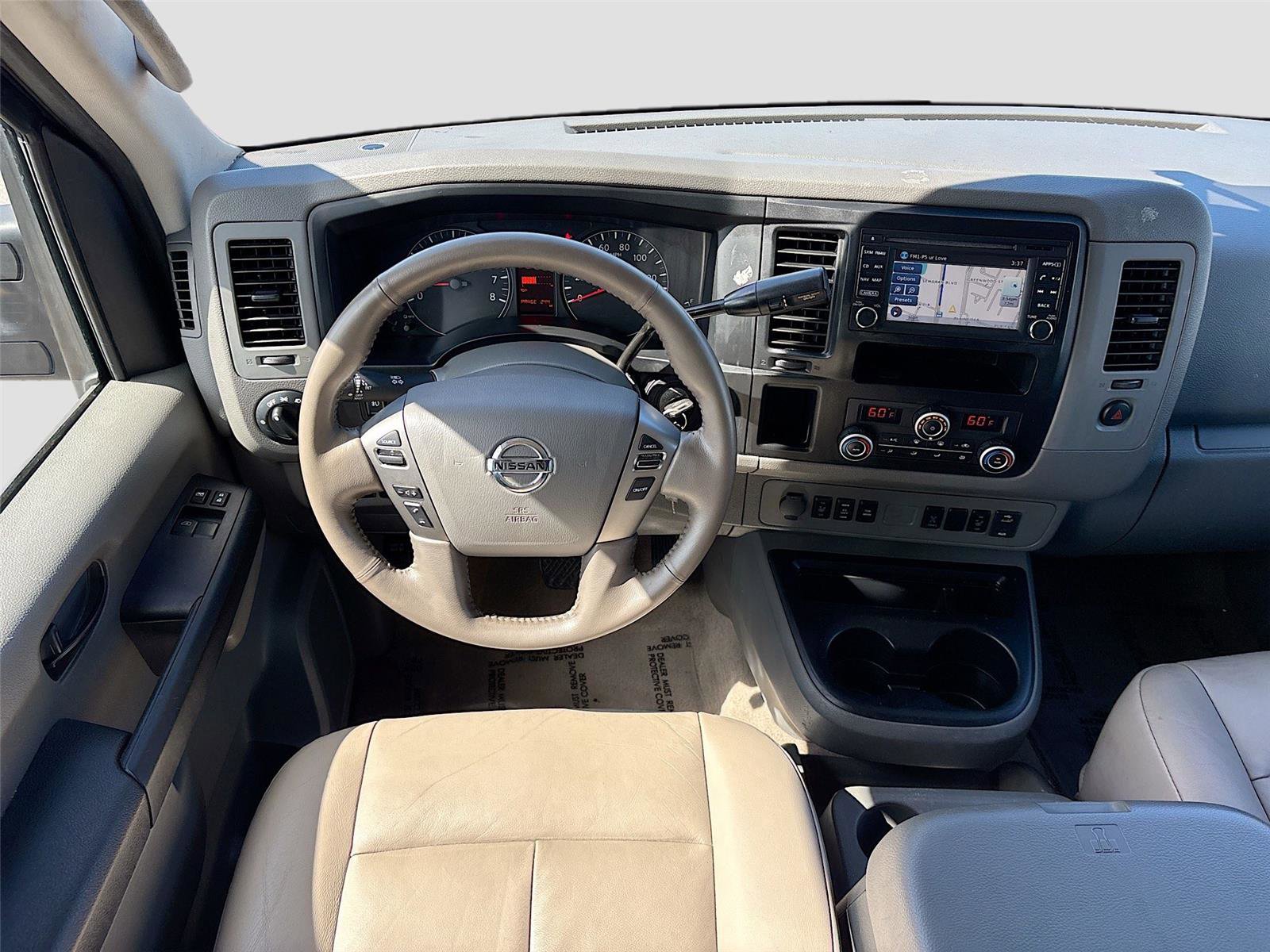 Used 2016 Nissan NV 3500 SL image 24