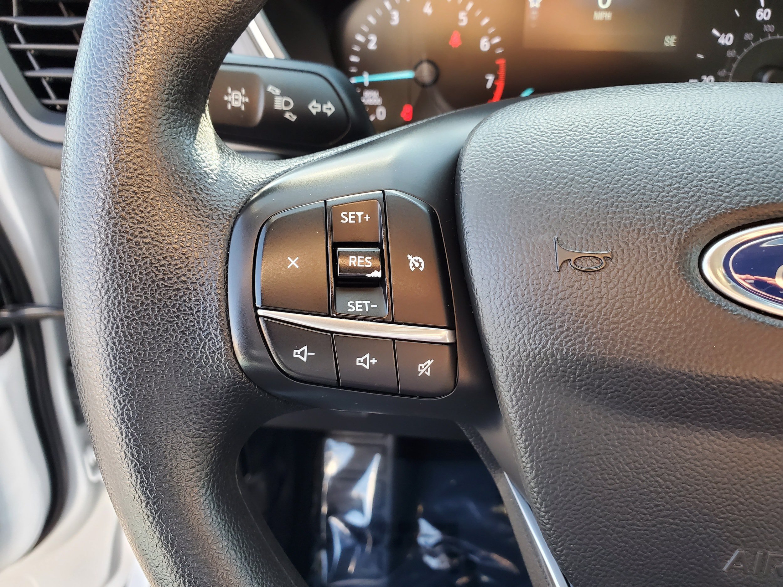 Used 2020 Ford Escape SE FWD image 15