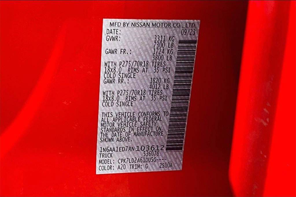 Used 2024 Nissan Titan PRO-4X w/ Pro-4x Convenience Package image 32