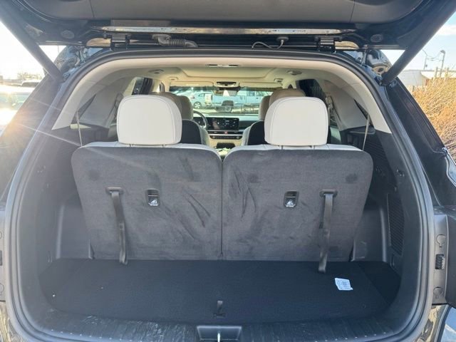 Used 2025 Kia Sorento EX w/ EX Panoramic Sunroof Package image 17