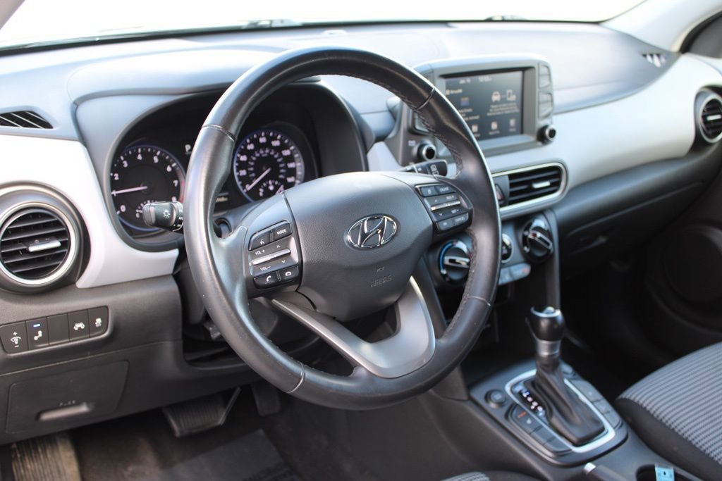 Used 2021 Hyundai Kona SEL w/ Cargo Package image 18