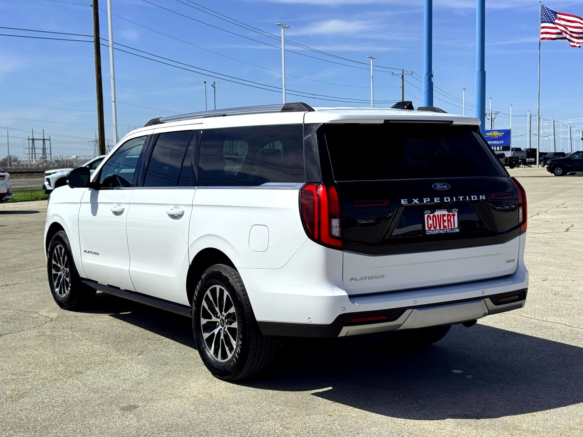 Used 2025 Ford Expedition Platinum AWD/4WD image 9