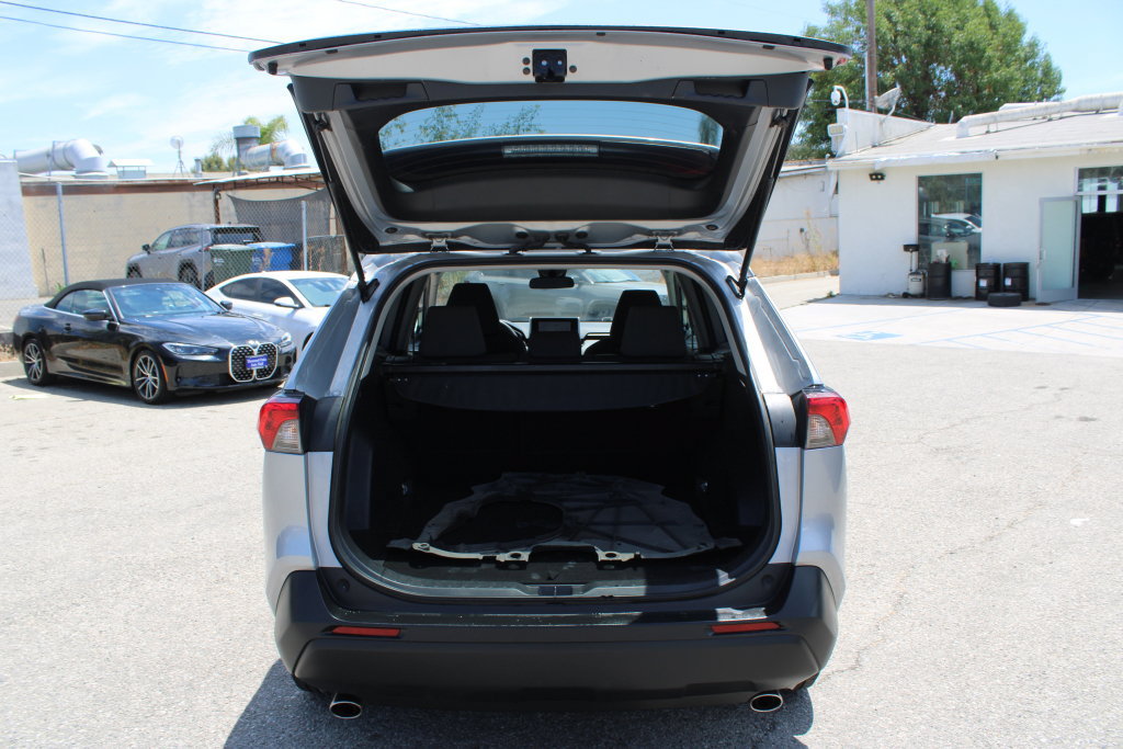 Used 2024 Toyota RAV4 XLE AWD/4WD image 10