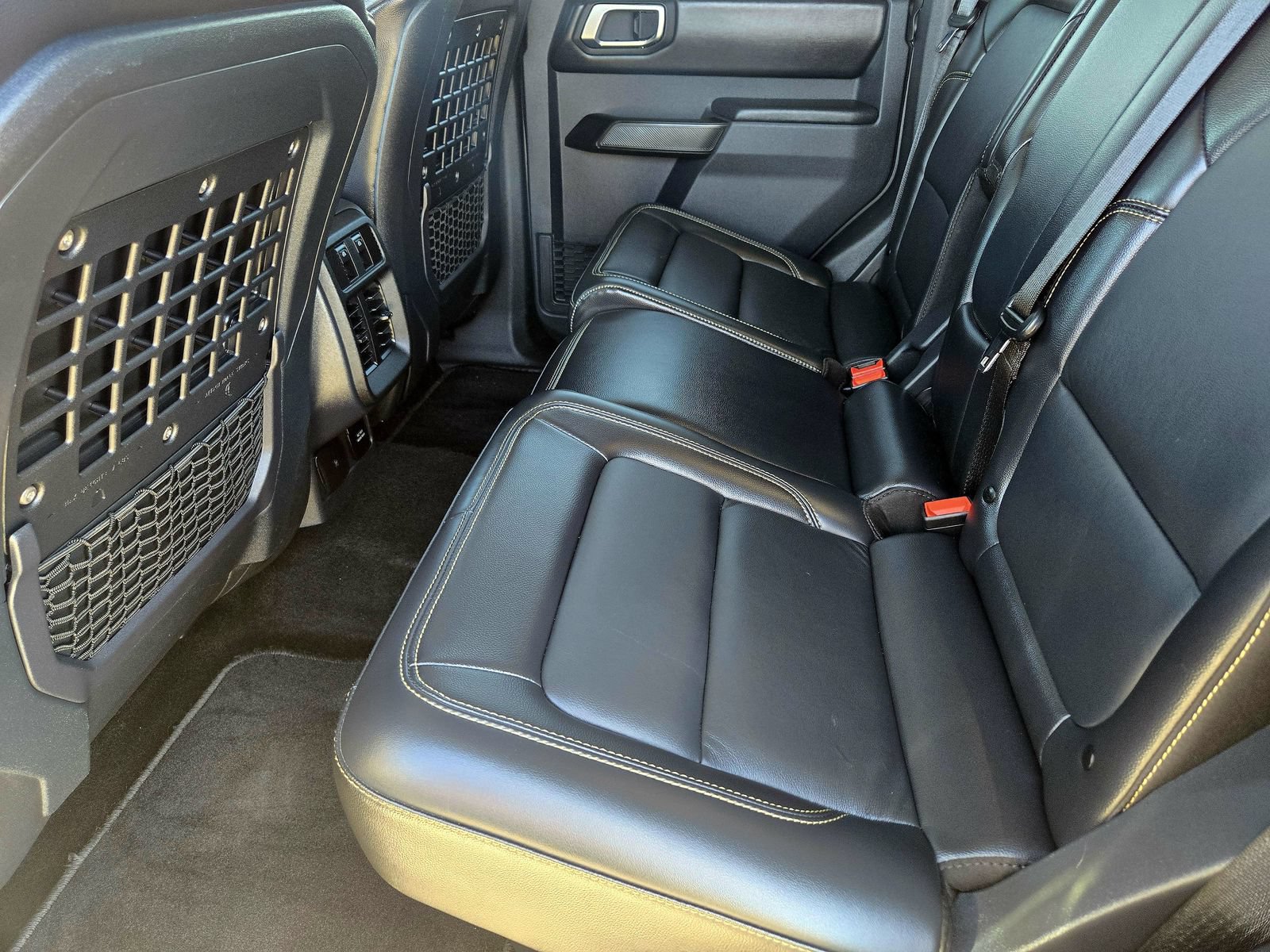 Certified 2025 Ford Bronco Badlands AWD/4WD image 31