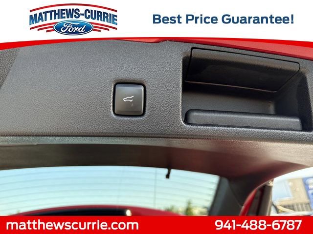 Certified 2025 Ford Escape SE w/ PHEV Premium Package image 14