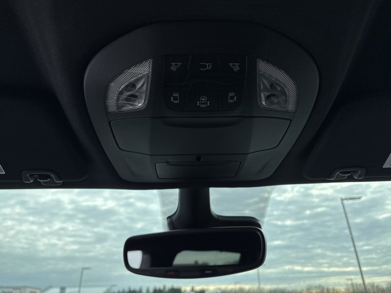 New 2026 Chrysler Pacifica Select image 36