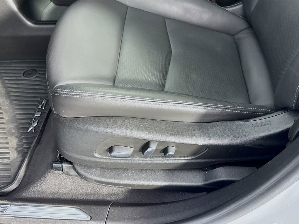 Used 2024 Cadillac XT5 Premium Luxury w/ Technology Package image 27