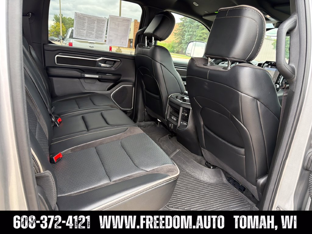 Used 2023 RAM 1500 Laramie AWD/4WD image 32