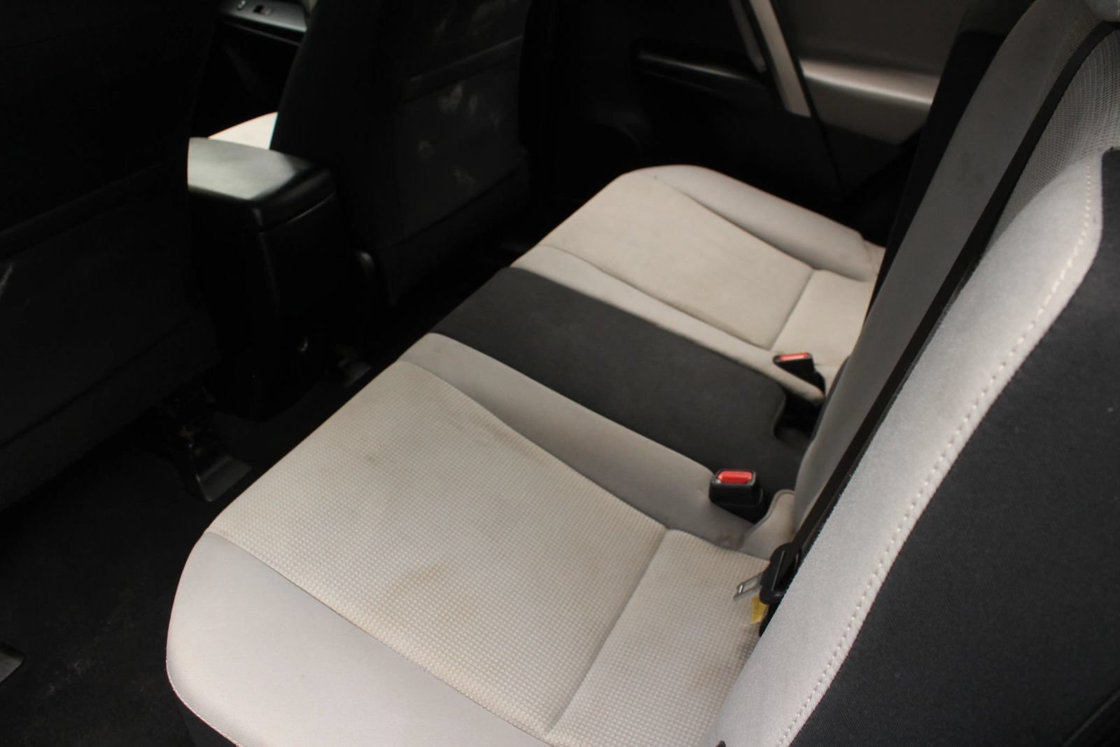Used 2017 Toyota RAV4 XLE w/ All Weather Liner Package AWD/4WD image 21