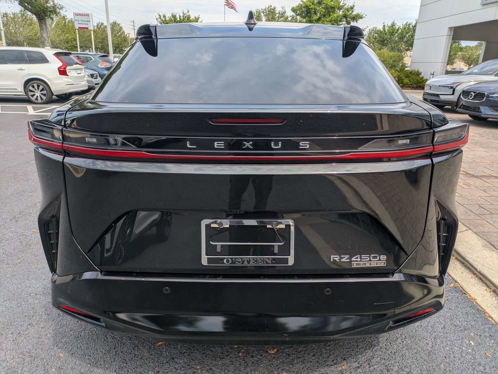 Used 2023 Lexus RZ 450e Premium w/ Technology Package AWD/4WD image 5