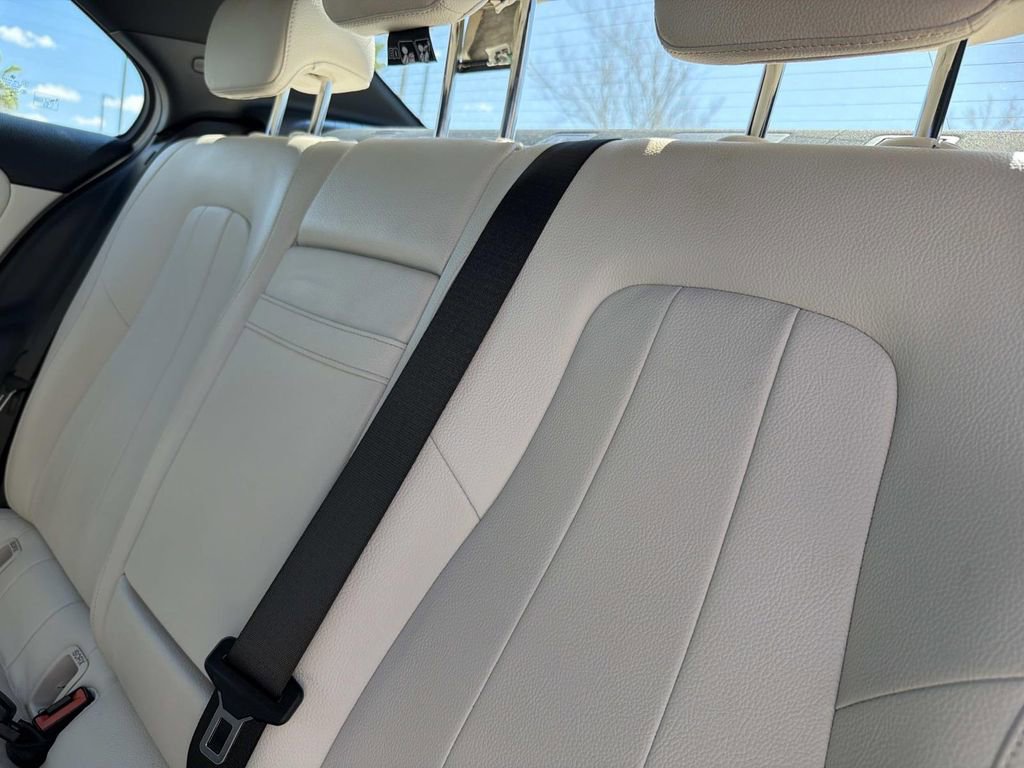 Used 2019 Mercedes-Benz A 220 4MATIC image 14