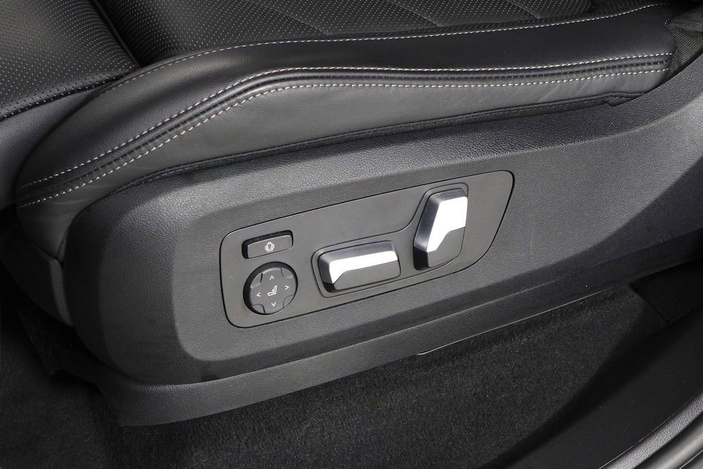 Certified 2023 BMW X5 xDrive40i w/ Parking Assistance Package image 23