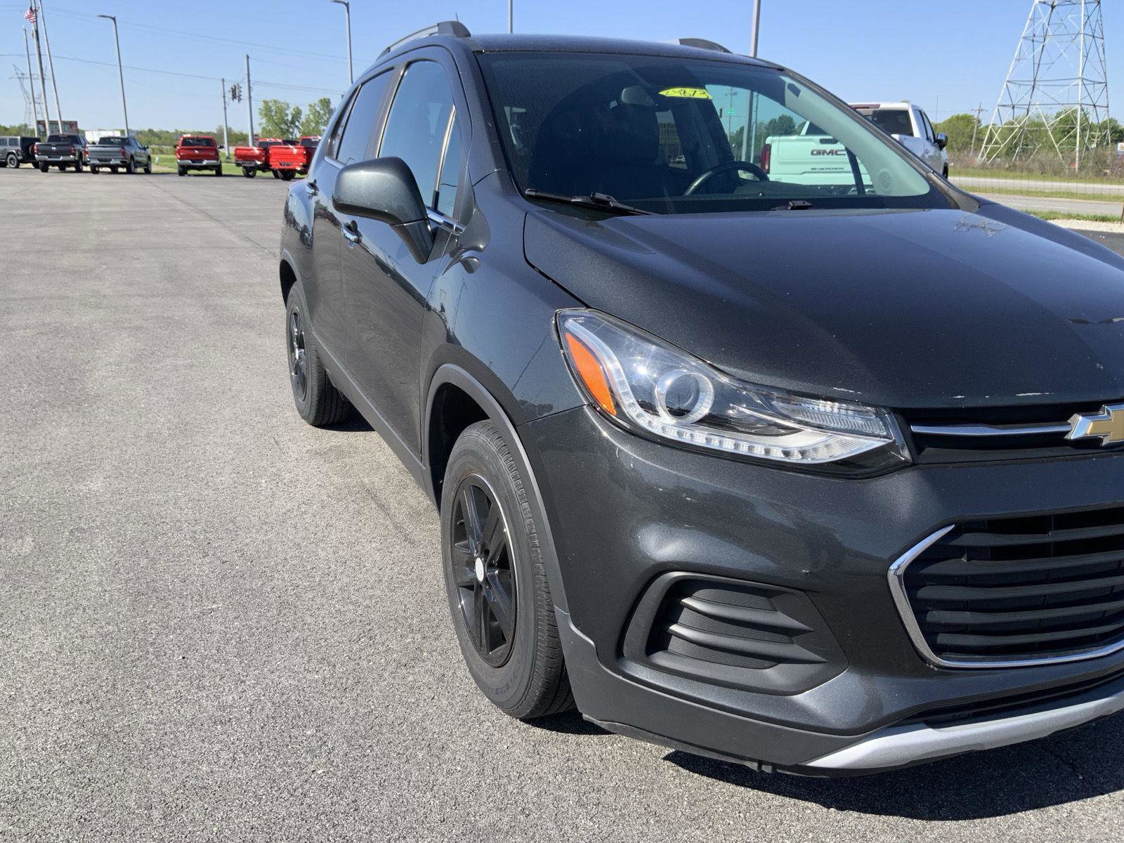 Used 2018 Chevrolet Trax LT w/ LT Convenience Package FWD image 12