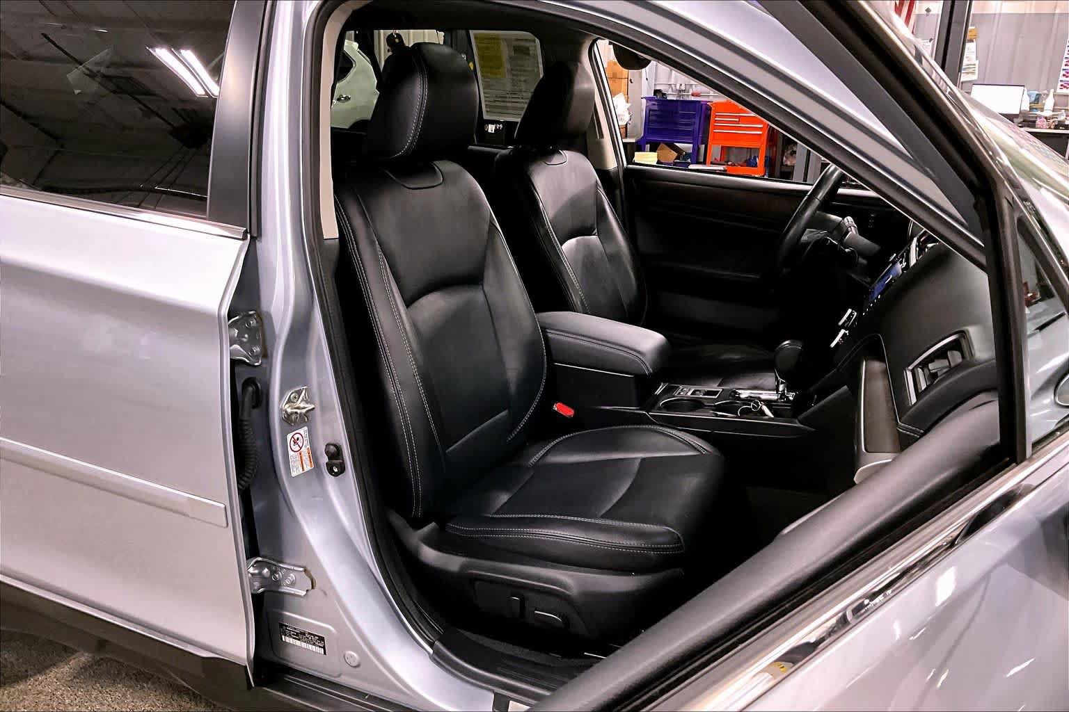 Used 2019 Subaru Outback 2.5i Limited AWD/4WD image 9