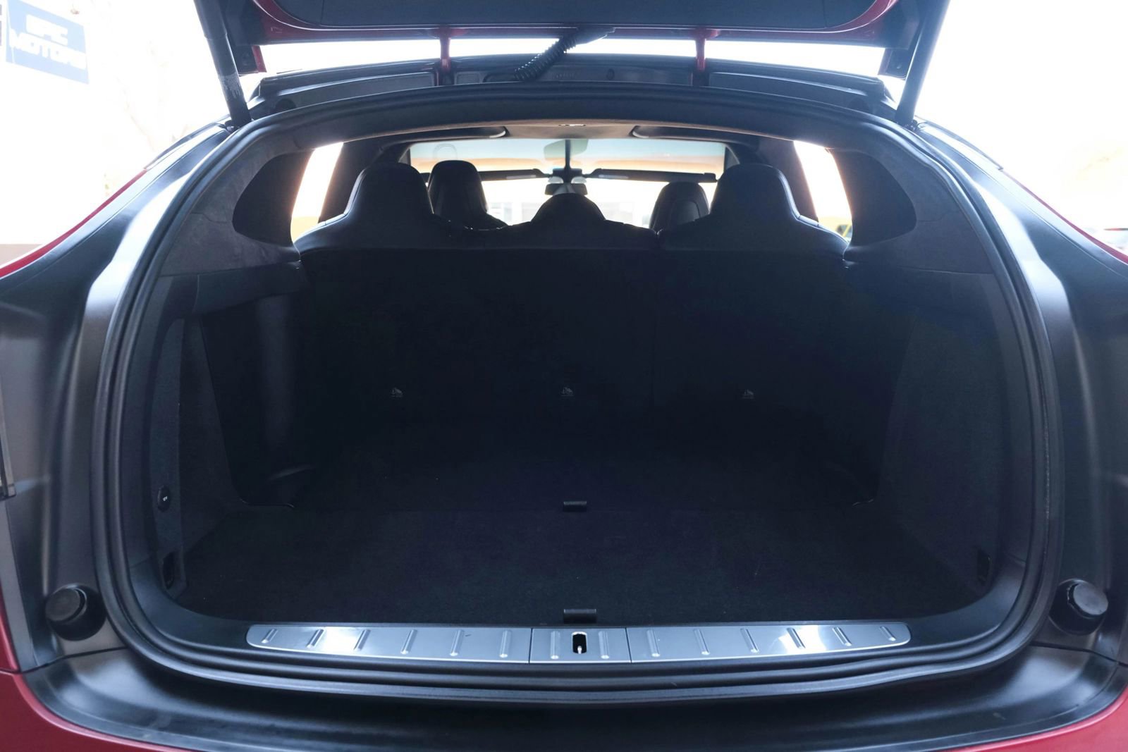 Used 2018 Tesla Model X 75D image 26