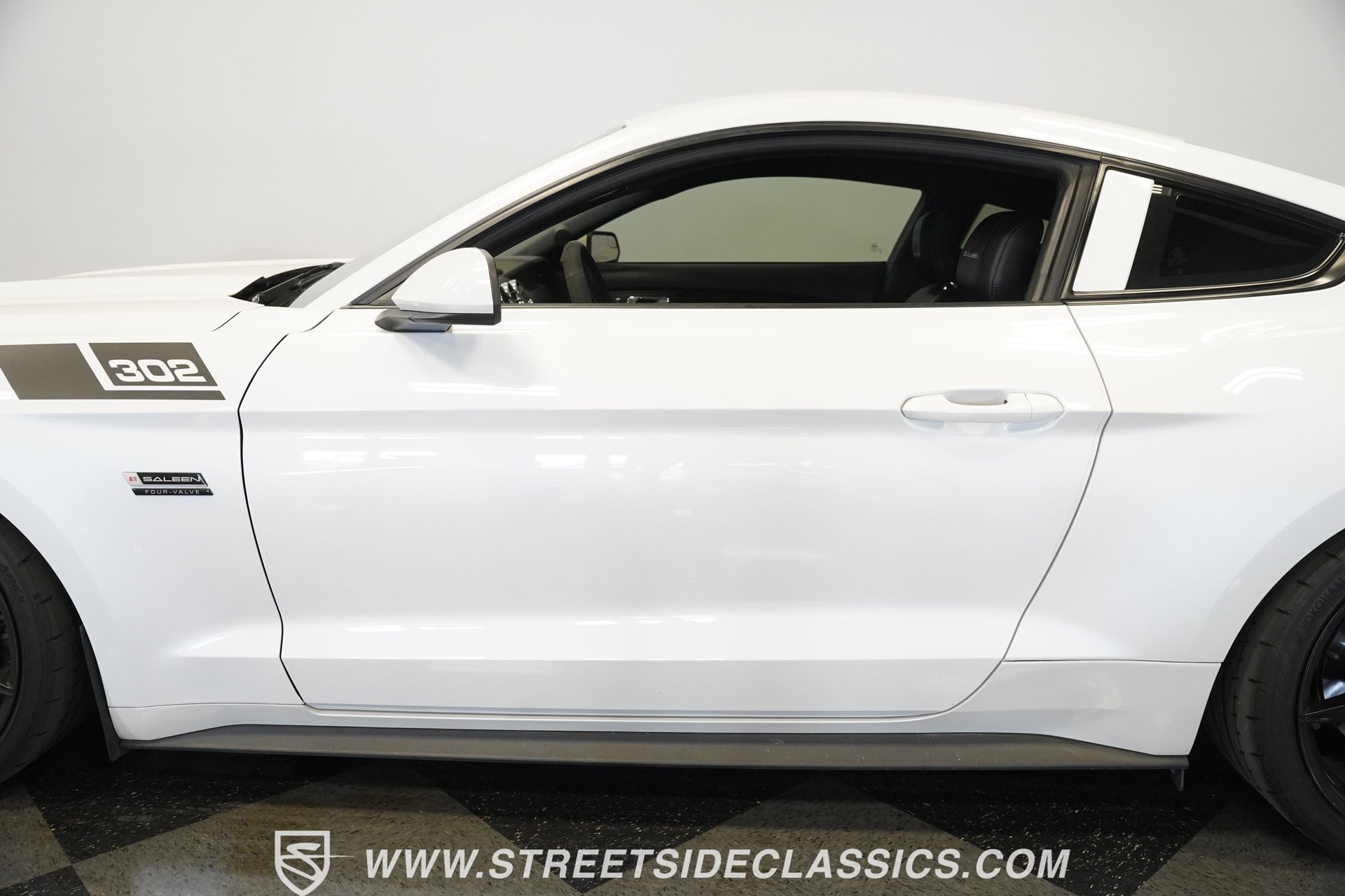 Used 2017 Ford Mustang GT image 15