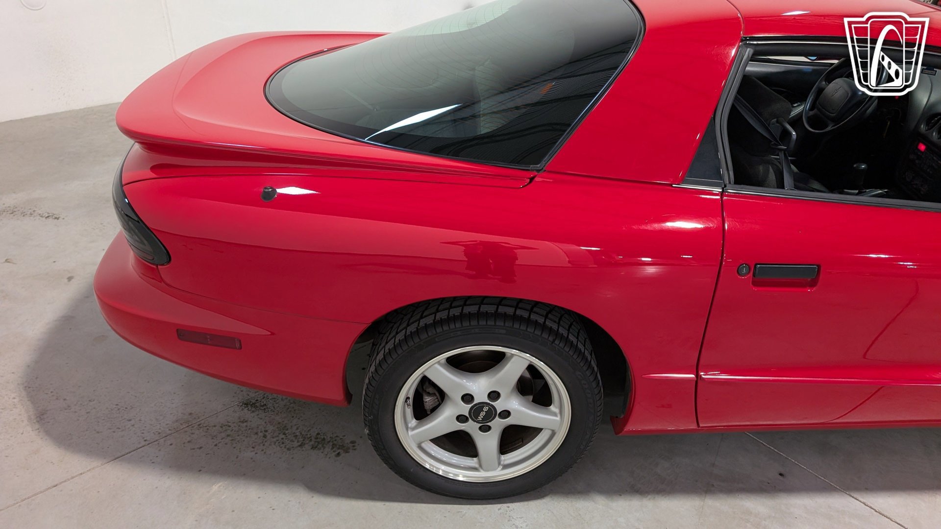 Used 1996 Pontiac Firebird Formula image 35