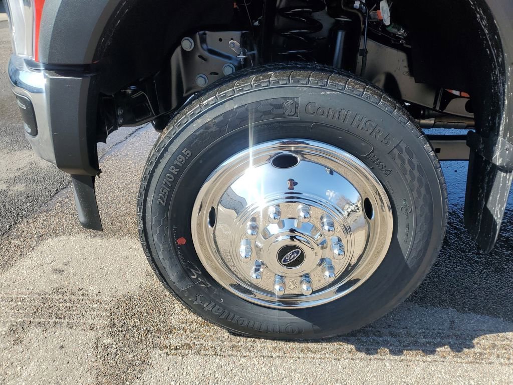 New 2026 Ford F450 4x4 Regular Cab Super Duty image 12