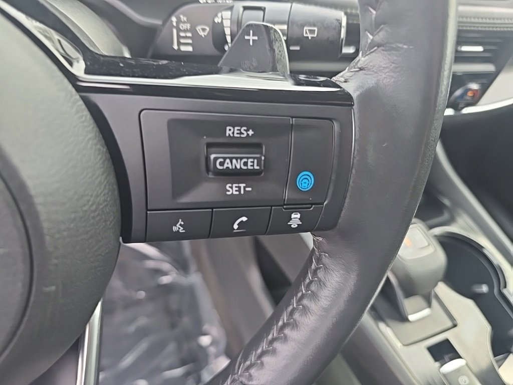 Used 2023 Nissan Rogue SV w/ SV Premium B Package image 25