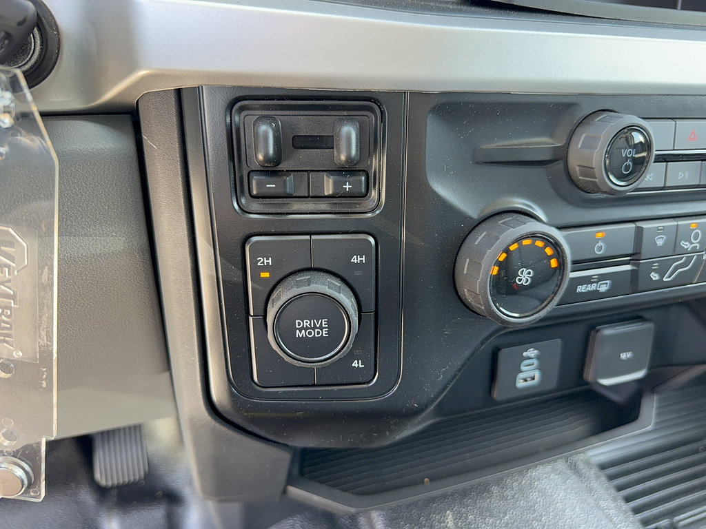 New 2026 Ford F550 4x4 Crew Cab image 28