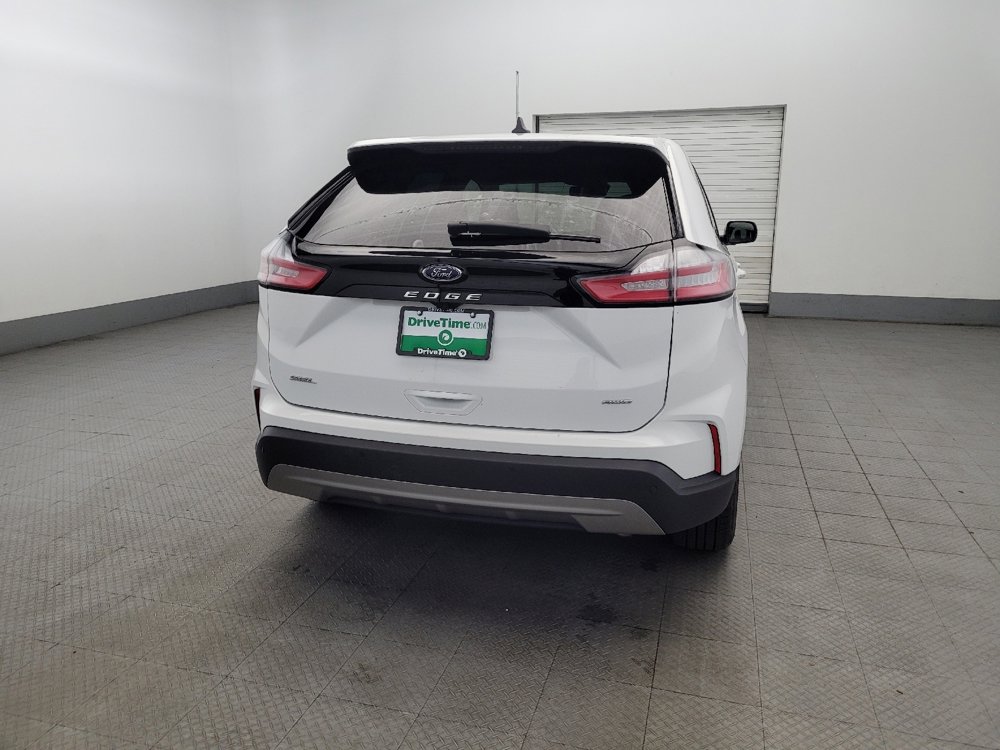 Used 2024 Ford Edge SEL image 7