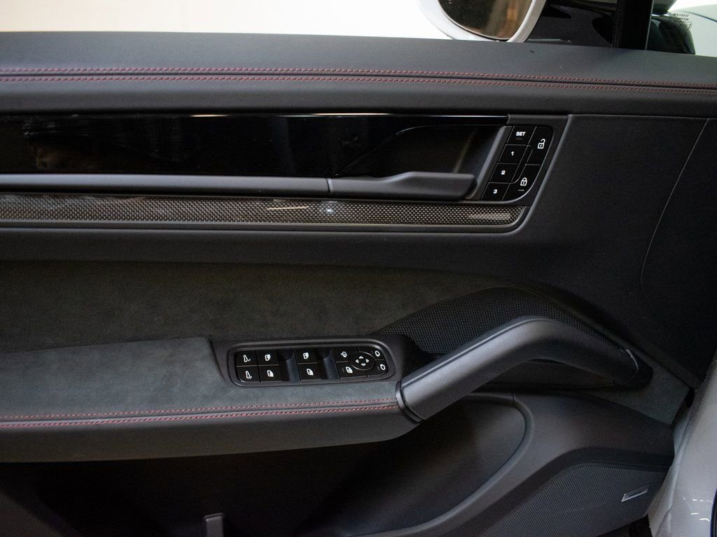 New 2026 Porsche Cayenne GTS image 19