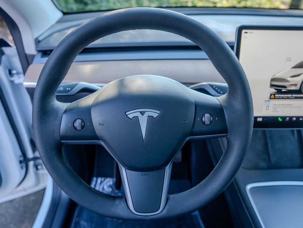 Used 2023 Tesla Model Y Long Range image 5