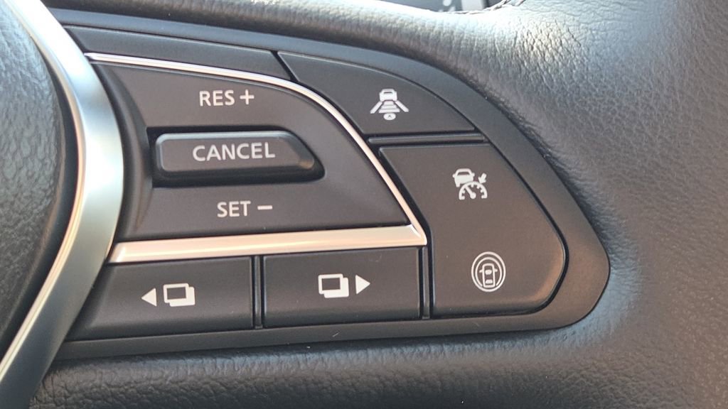 Used 2023 INFINITI Q50 Luxe image 9