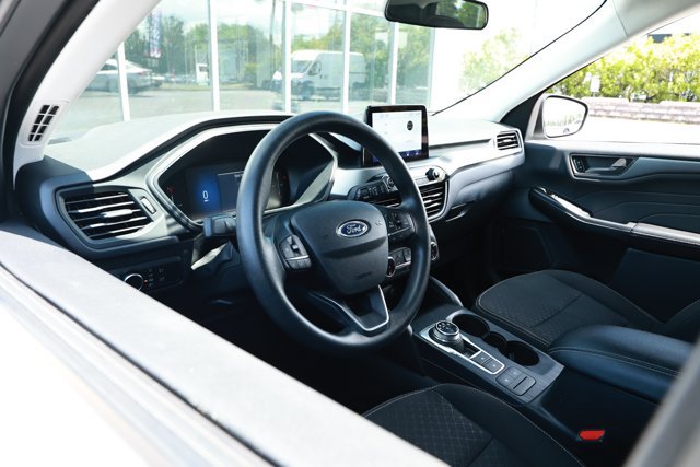 Used 2025 Ford Escape Active FWD image 23