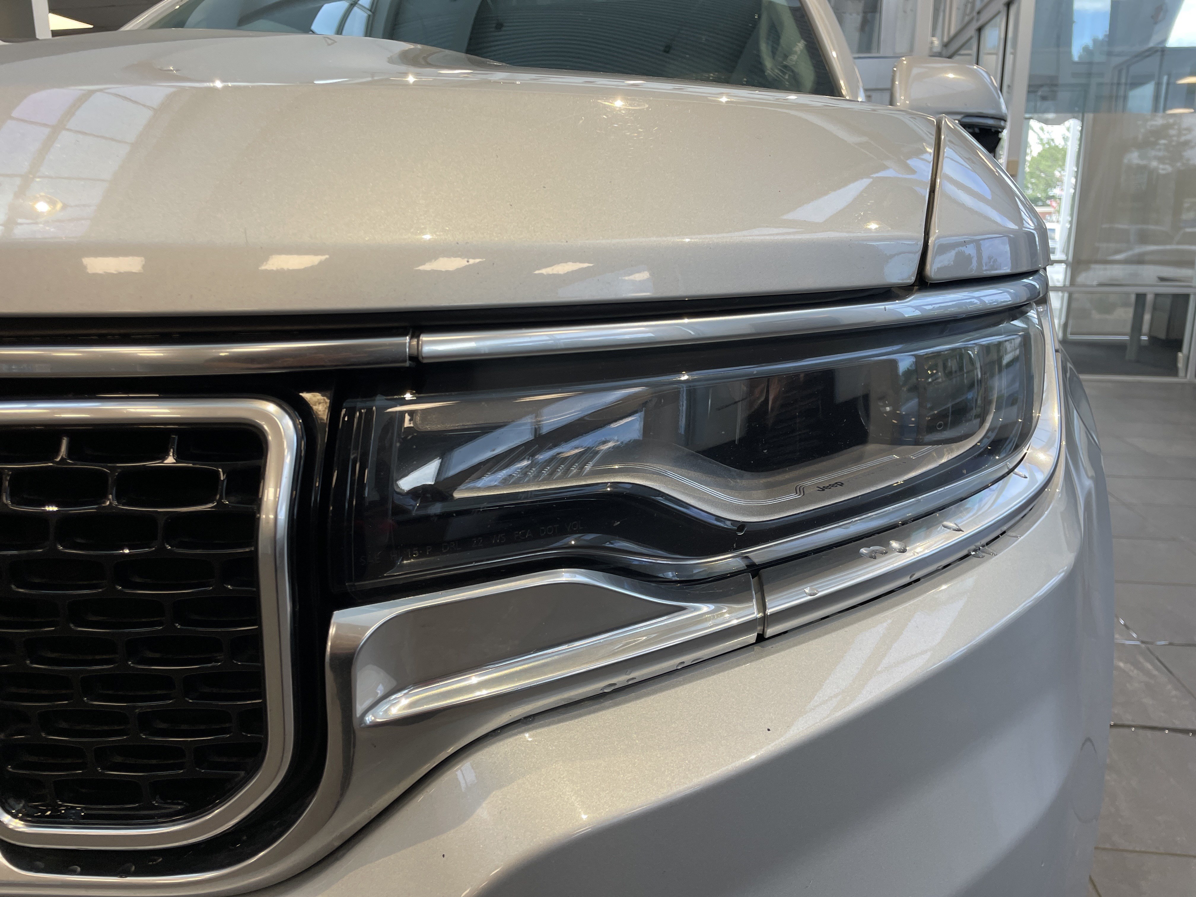 Used 2022 Jeep Wagoneer Series I w/ Premium Group I AWD/4WD image 5