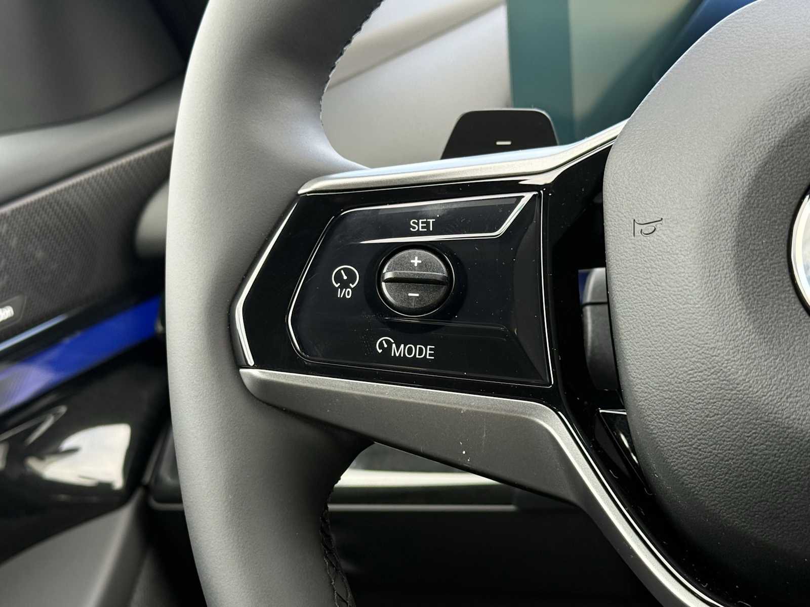 New 2026 BMW 530i xDrive w/ Executive Package image 17