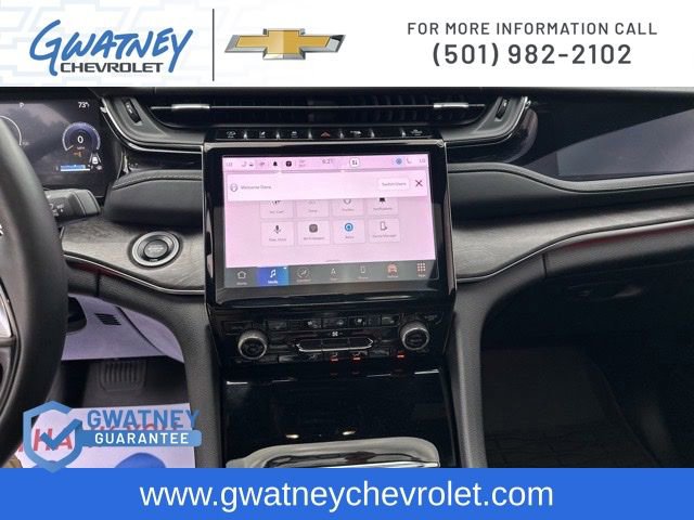 Used 2022 Jeep Grand Cherokee Overland w/ Adv Protech Group III AWD/4WD image 17