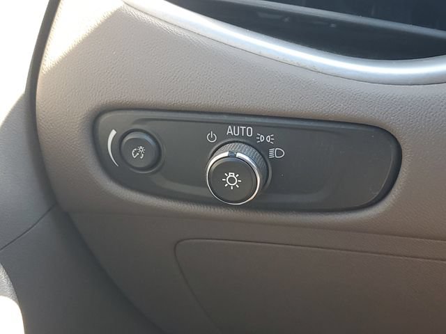 Used 2023 Chevrolet Malibu LS FWD image 18
