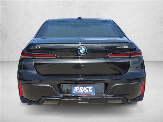 Certified 2024 BMW i7 eDrive50 w/ M Sport Package RWD image 7