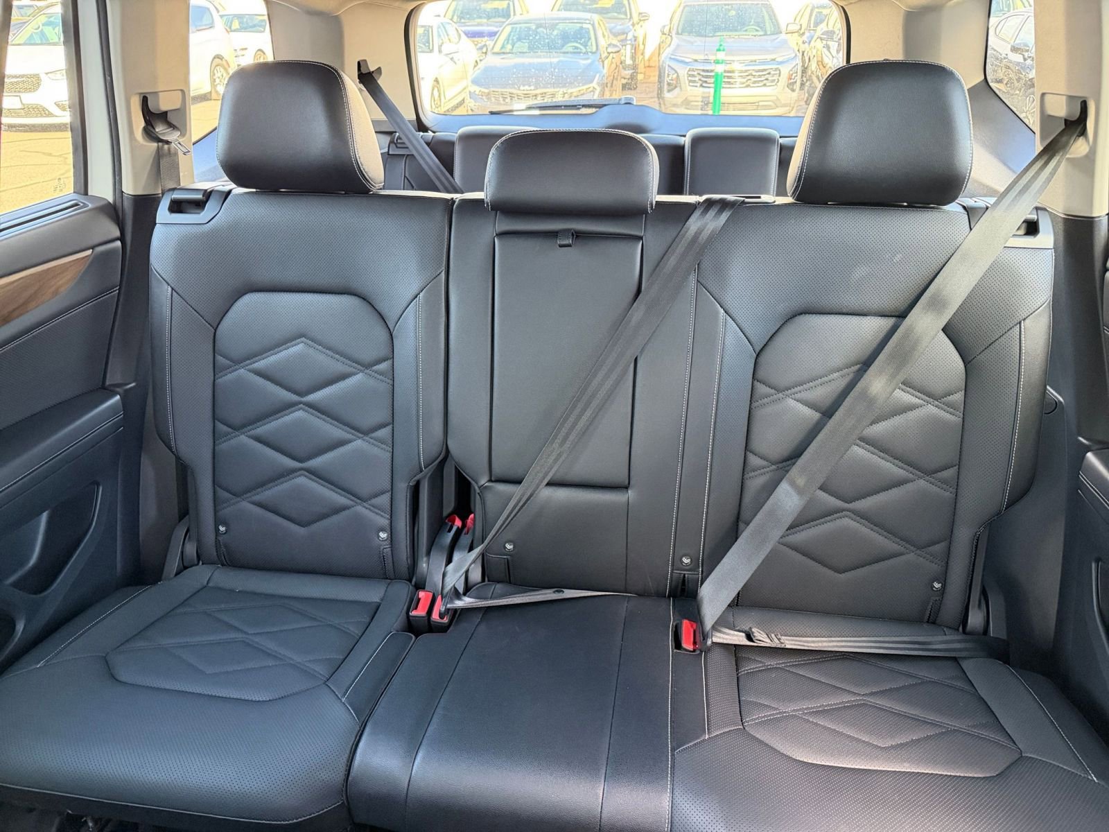 Used 2025 Volkswagen Atlas SE AWD/4WD image 41