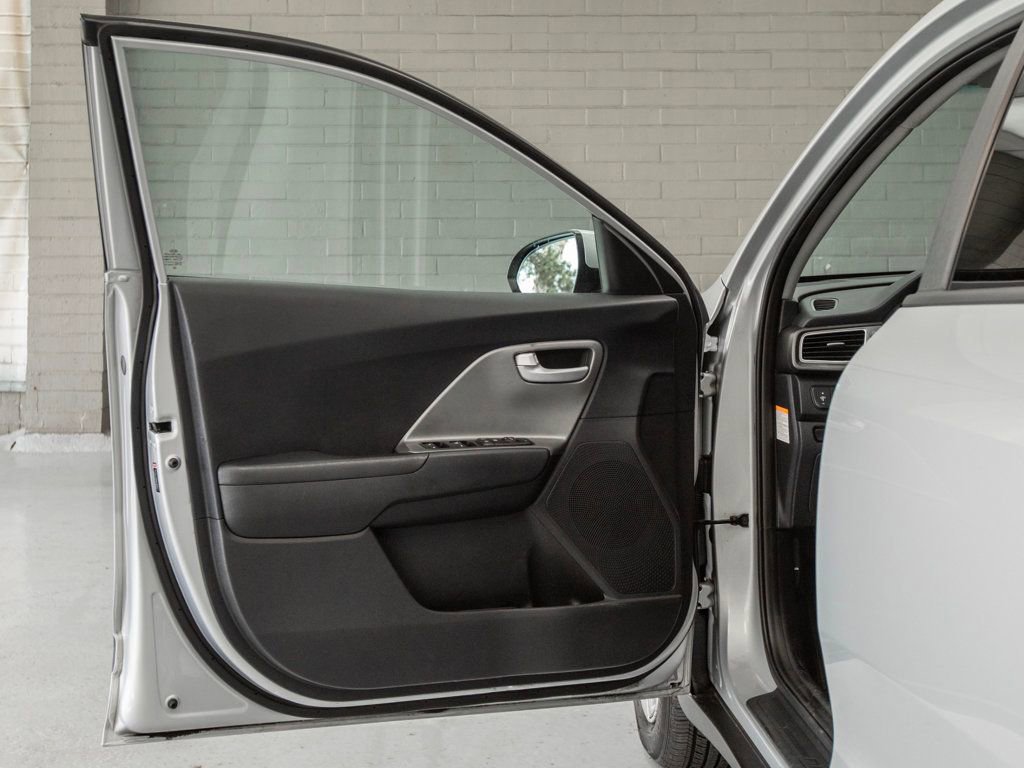 Used 2019 Kia Niro LX FWD image 24