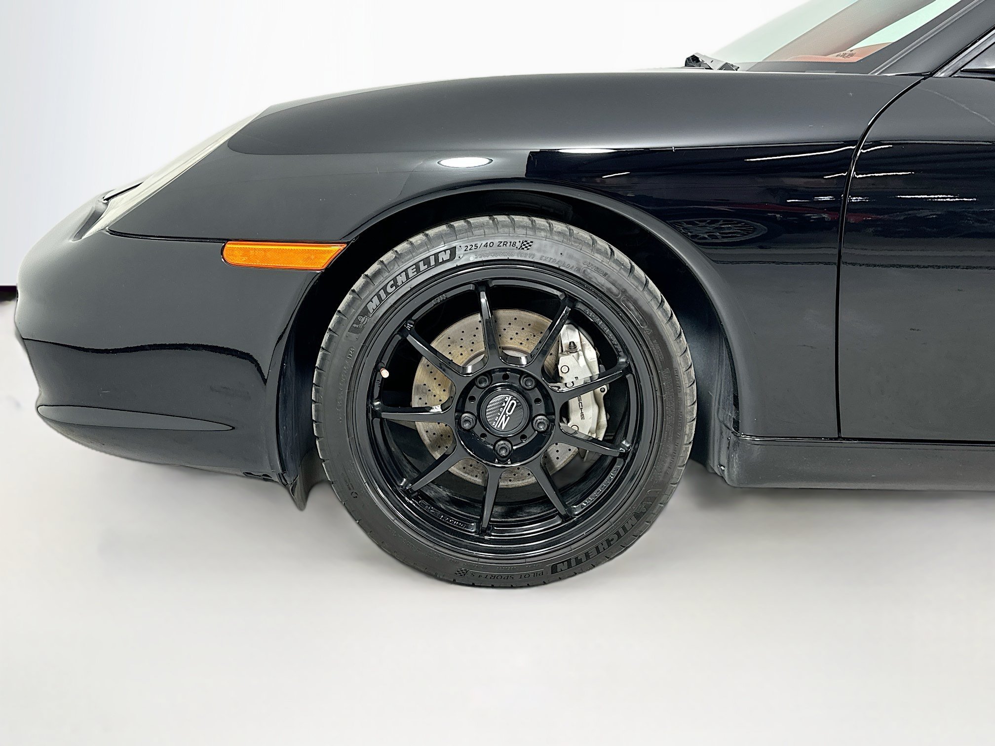 Used 2003 Porsche 911 Carrera 4 AWD/4WD image 16