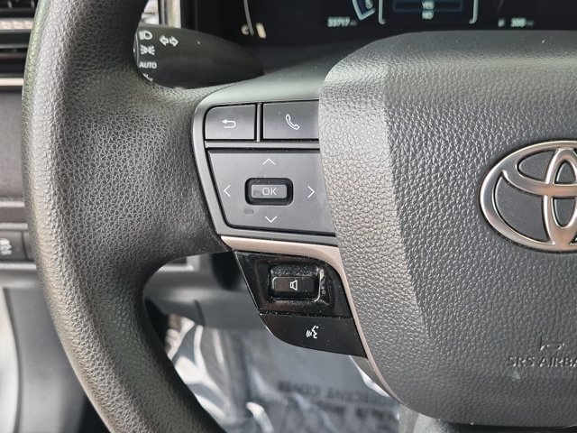 Used 2025 Toyota Camry LE FWD image 24