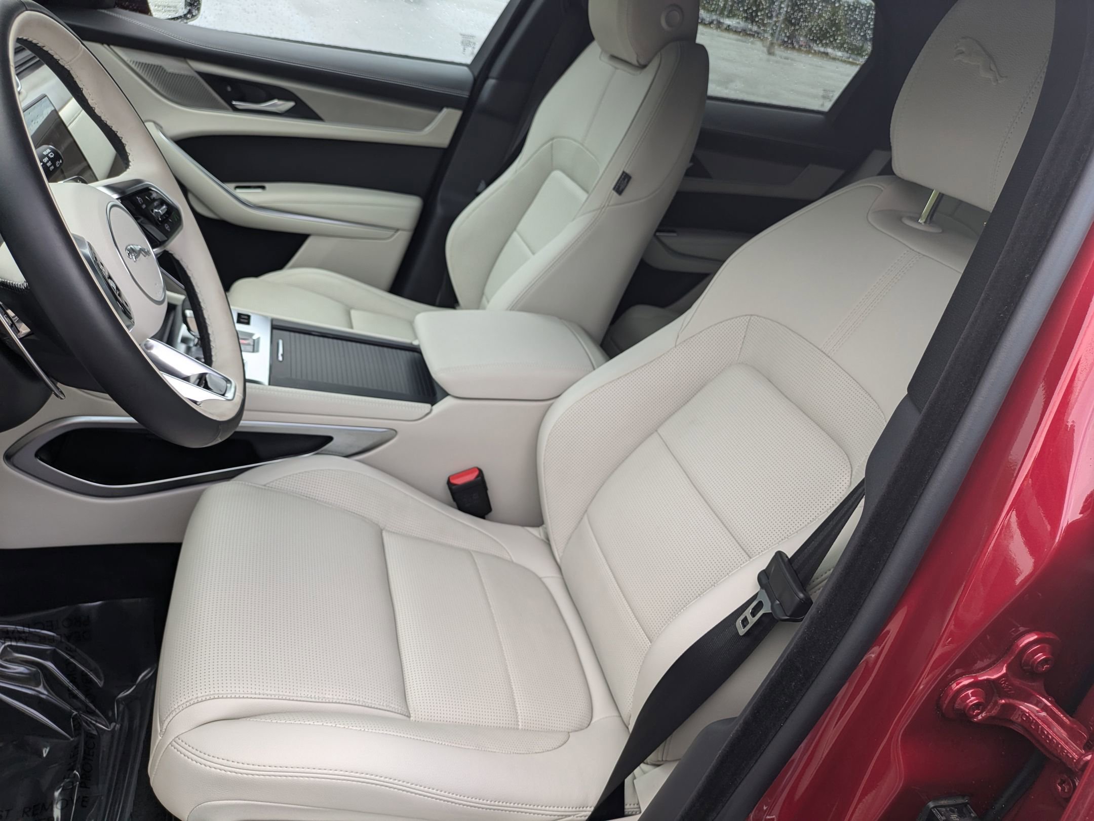 Used 2026 Jaguar F-PACE R-Dynamic S image 19