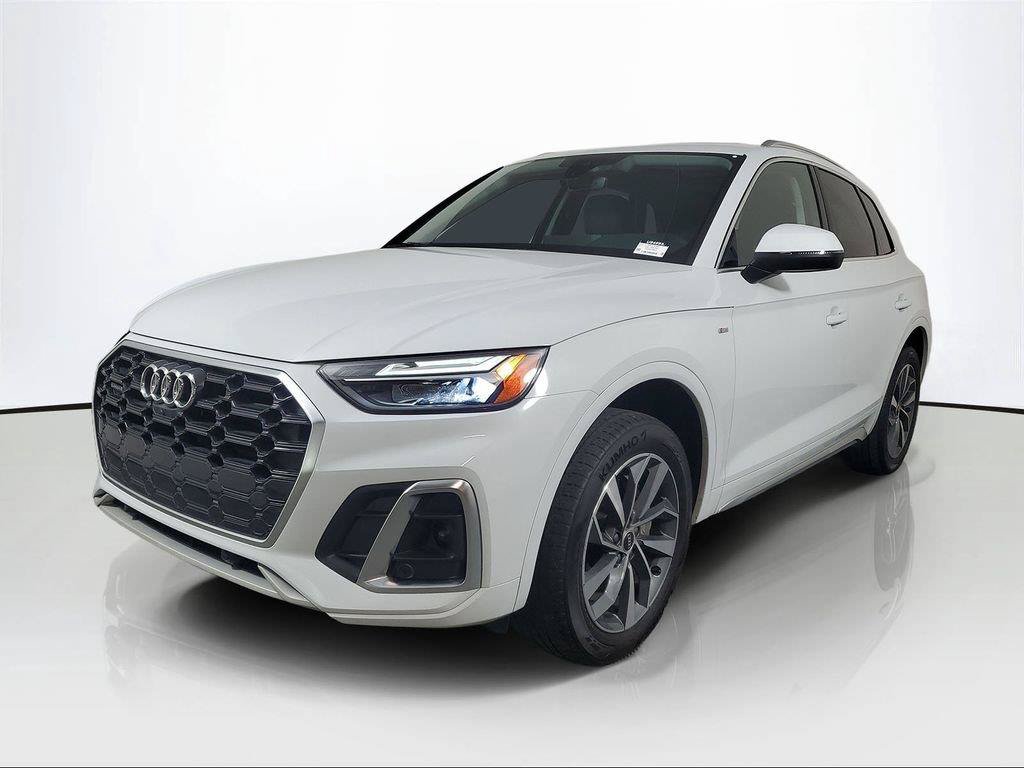 Used 2023 Audi Q5 2.0T Premium Plus w/ Premium Plus Package AWD/4WD image 3