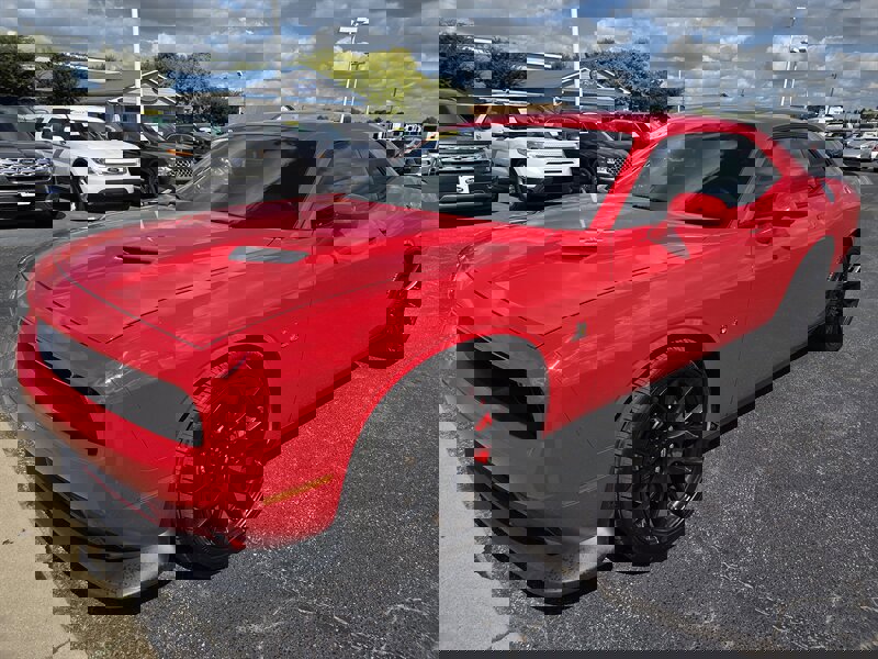 Used 2018 Dodge Challenger R/T Scat Pack w/ Dynamics Package image 7