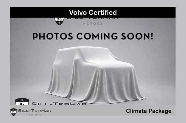 Used 2026 Volvo XC40 B5 Plus